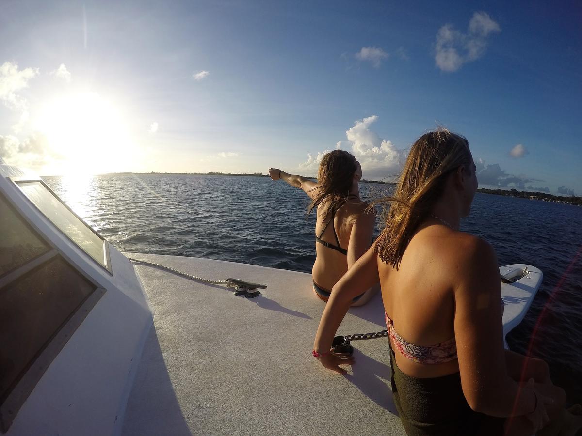 Utila Lodge Eksteriør bilde