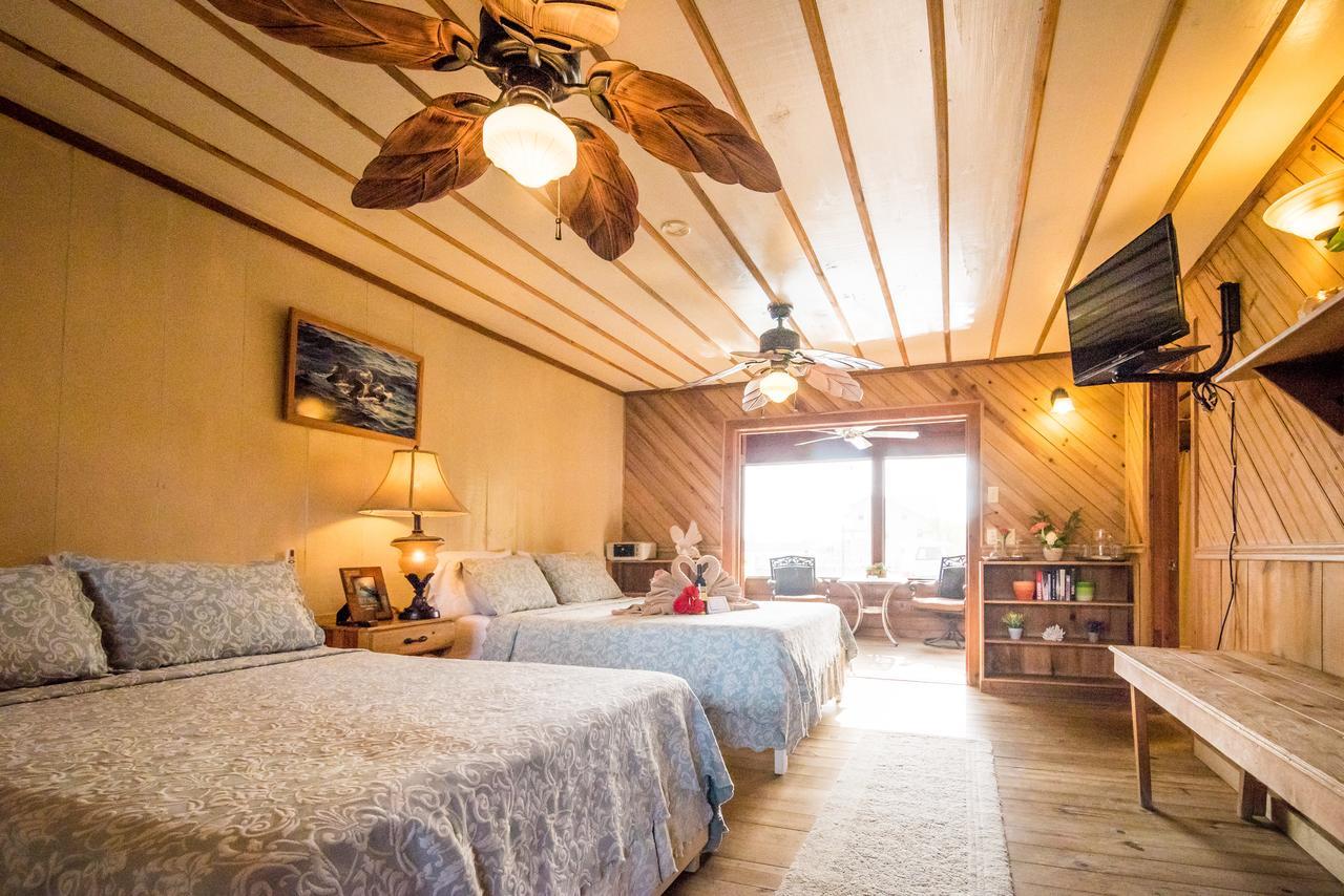 Utila Lodge Eksteriør bilde