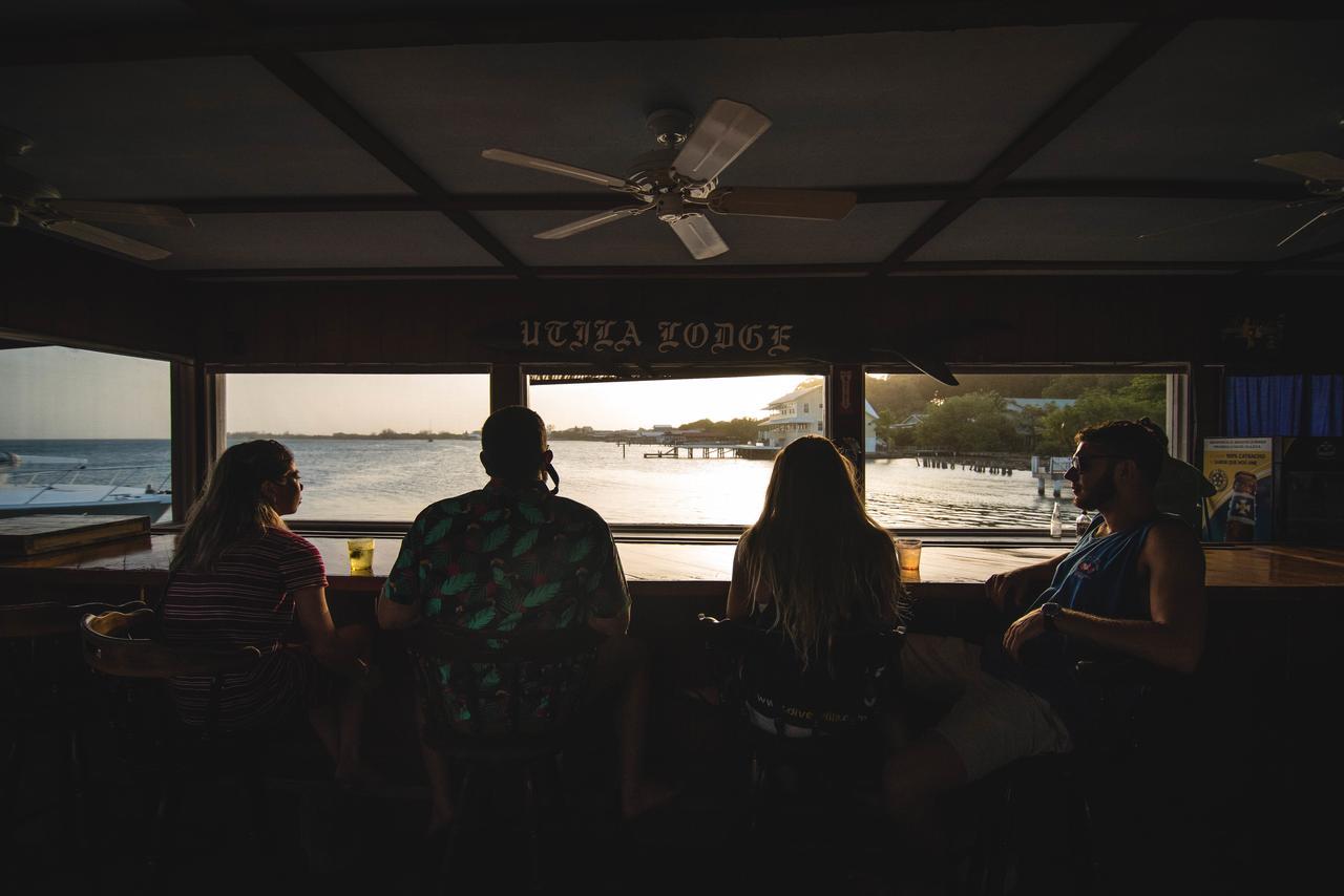 Utila Lodge Eksteriør bilde
